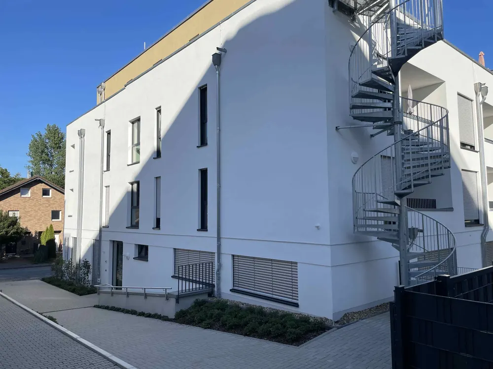 Ansicht des Hauses mit Außentreppe